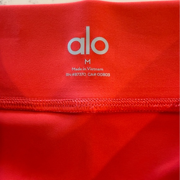 ALO Yoga Extreme High Waist Leggings - Picture 2 of 3